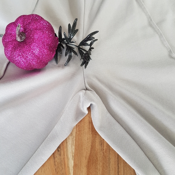 Aritiza • TNA Pull on Track pants • Sz M - Picture 6 of 16